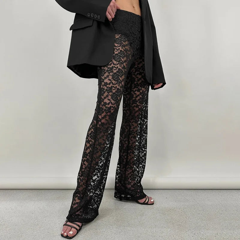 Pantalon en dentelle chic