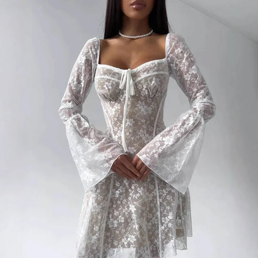 robe en dentelle chic à manches longues